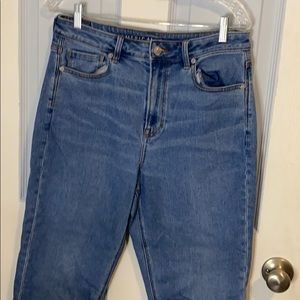 American Eagle Mom Jeans
